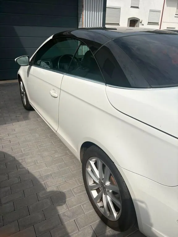 Volkswagen Eos