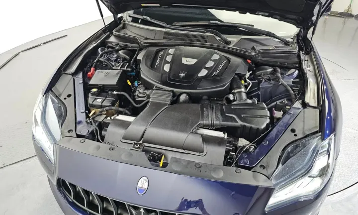 Maserati Quattroporte