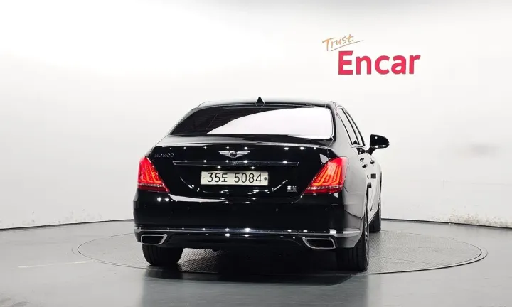 Genesis EQ900