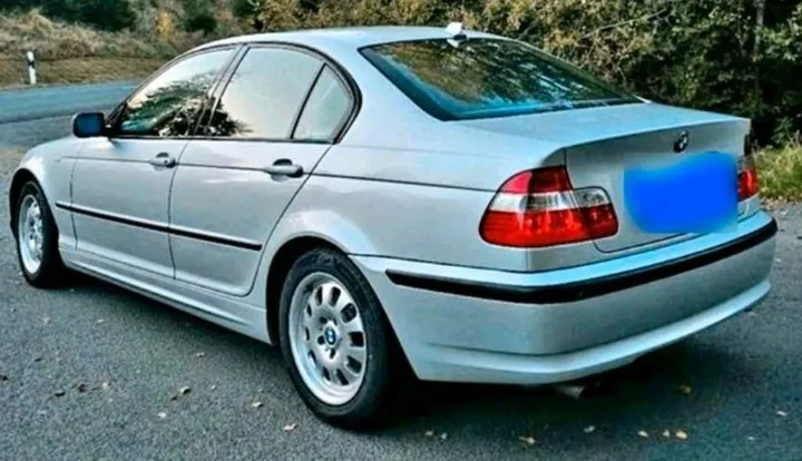 BMW 320