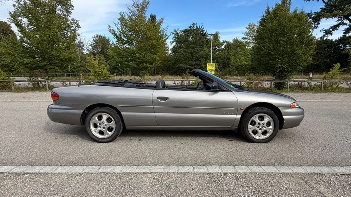 Chrysler Stratus