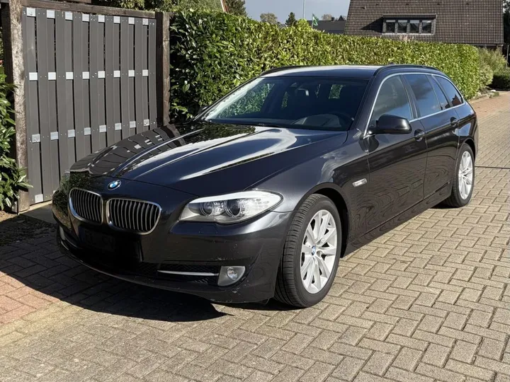 BMW 525