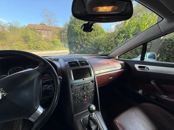 Peugeot 407