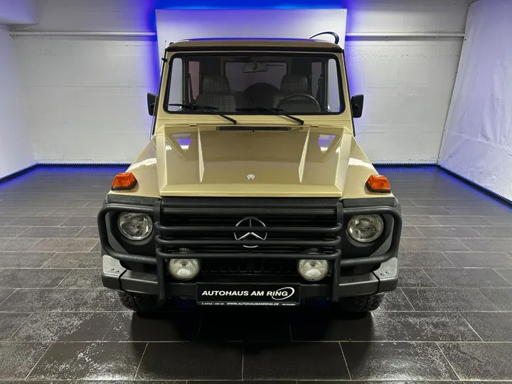 Mercedes-Benz G 300