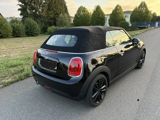 MINI Cooper Cabrio