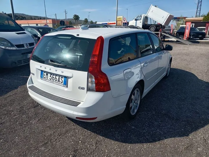 Volvo V50