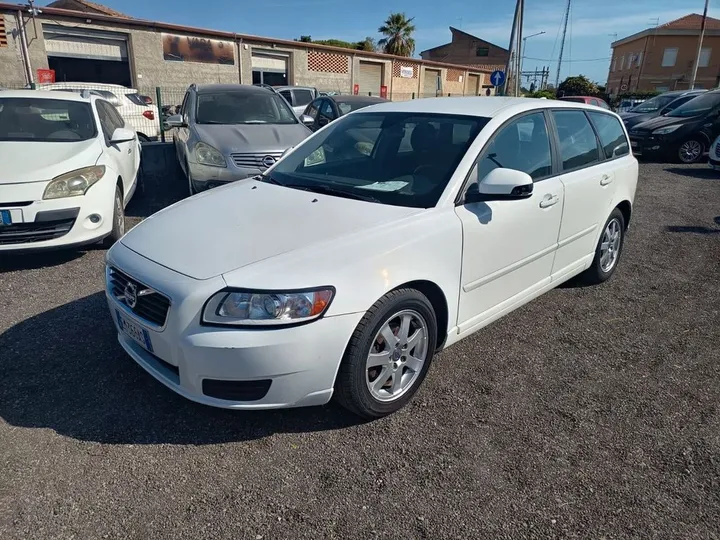 Volvo V50