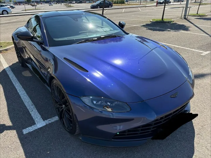 Aston Martin V8 Vantage