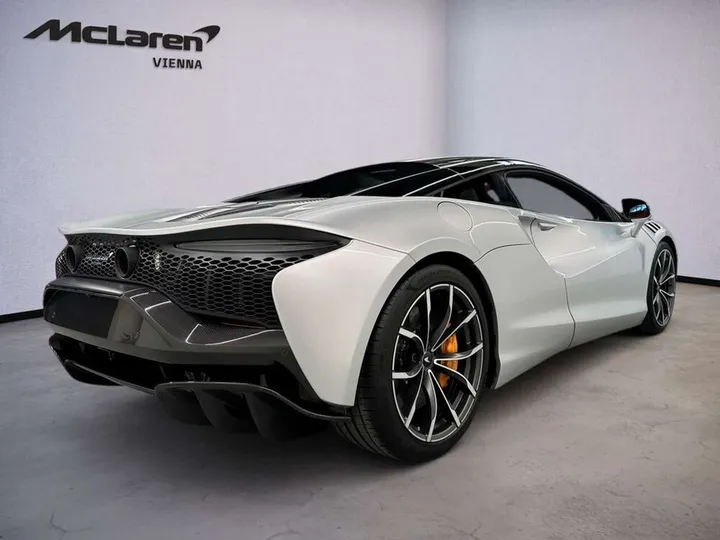 McLaren Artura