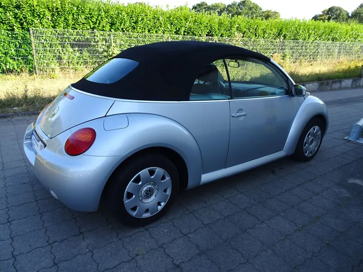 Volkswagen New Beetle