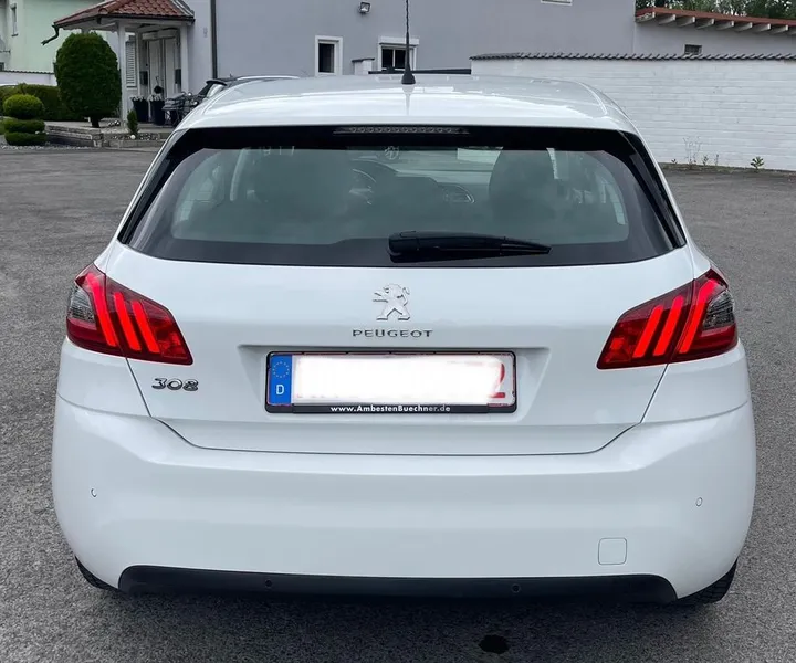 Peugeot 308