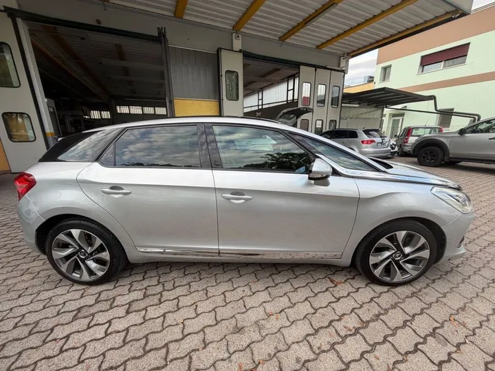 DS Automobiles DS5