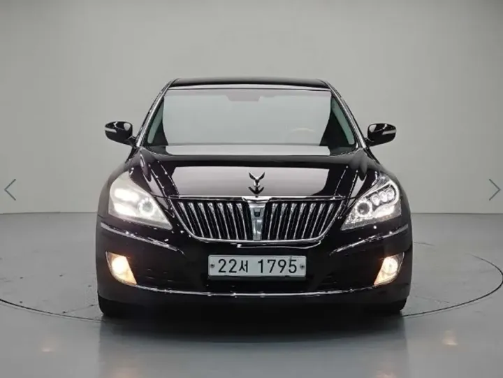 Hyundai Equus