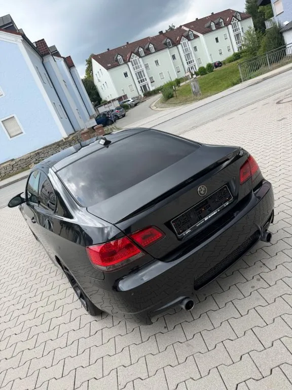 BMW 335