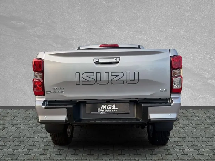 Isuzu D-Max