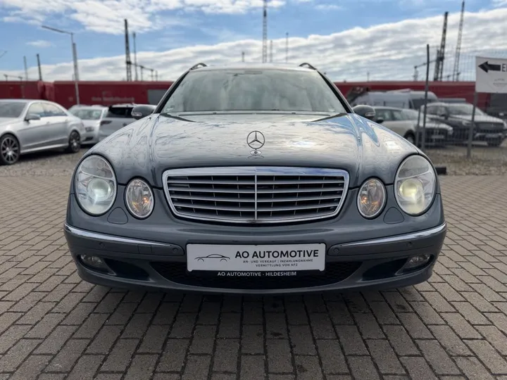 Mercedes-Benz E 280