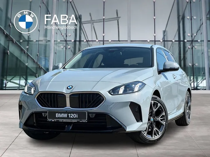 BMW 120