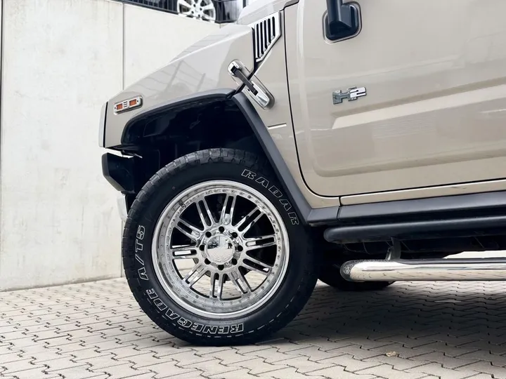 Hummer H2