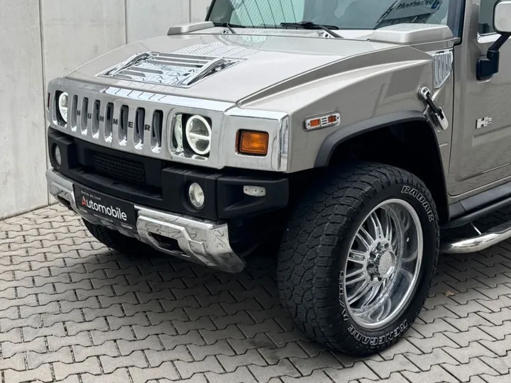 Hummer H2