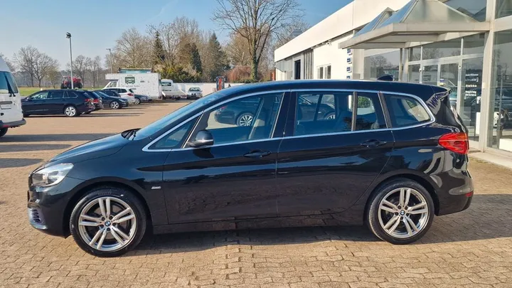 BMW 220