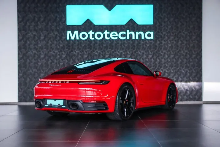 Porsche 911