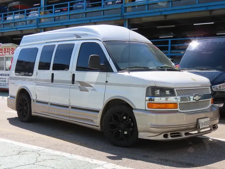 Chevrolet Chevy Van