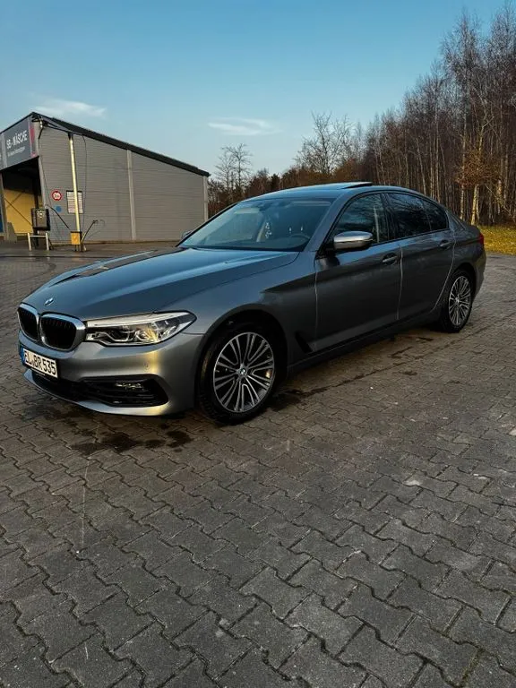 BMW 520