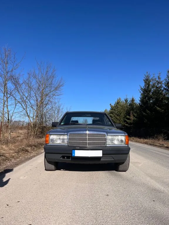 Mercedes-Benz 190