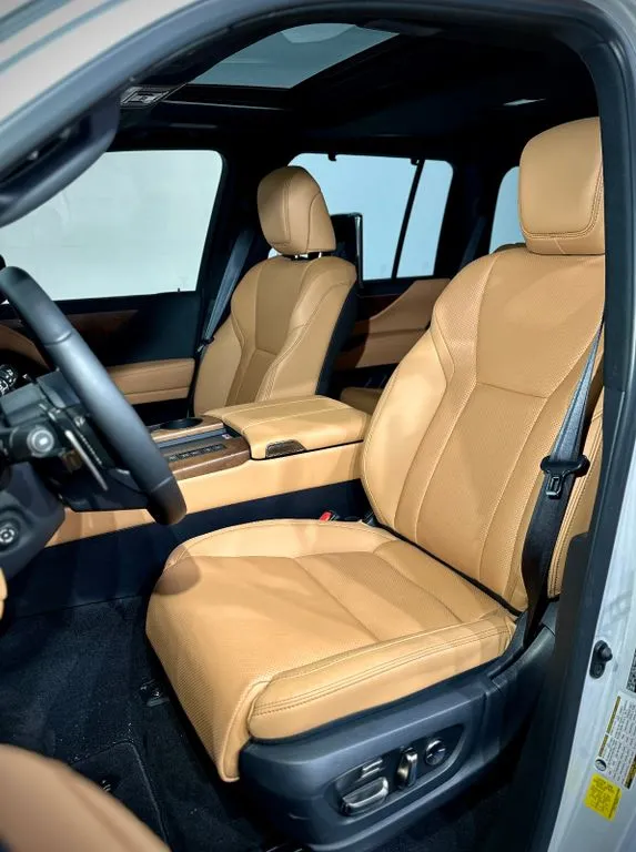 Lexus LX 600