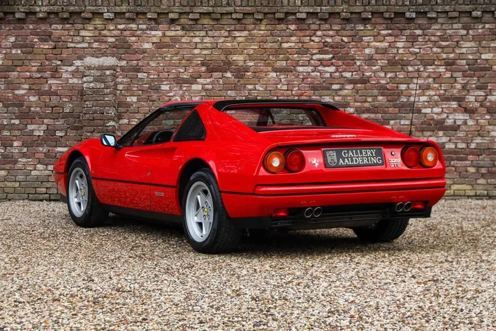 Ferrari 328