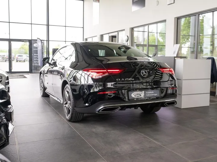Mercedes-Benz CLA 250