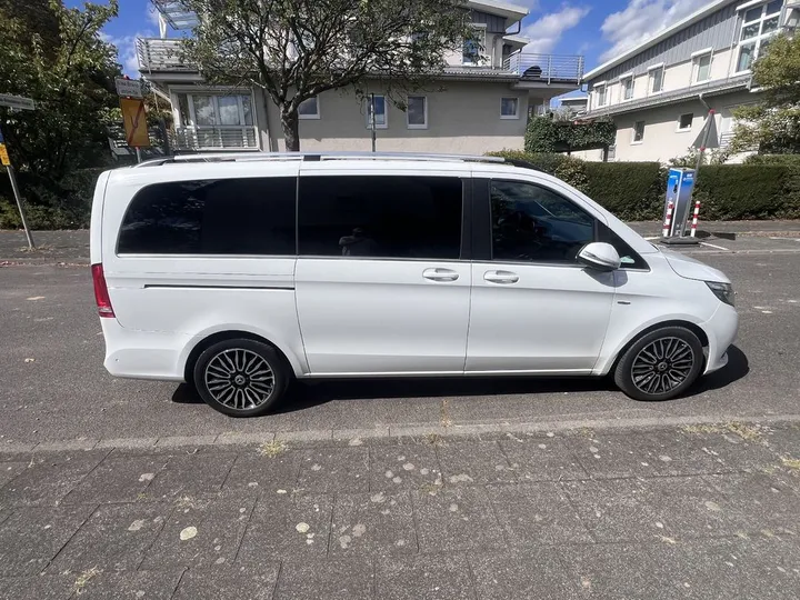 Mercedes-Benz V 250