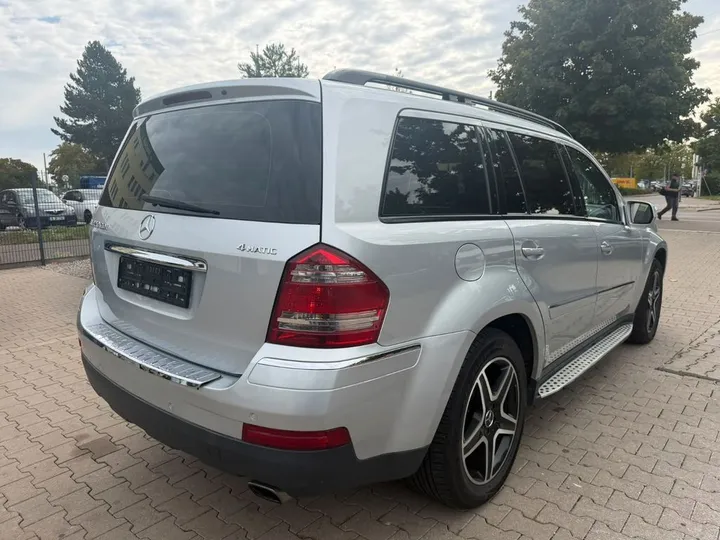 Mercedes-Benz GL 320