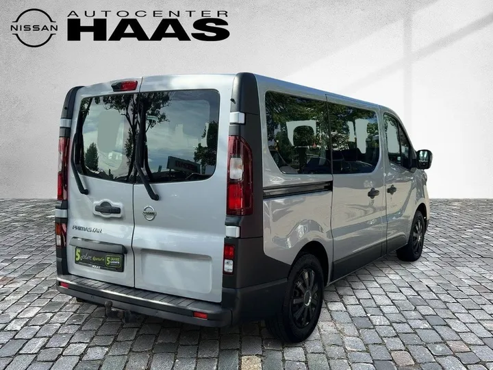 Nissan NV300