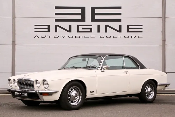 Jaguar XJ12