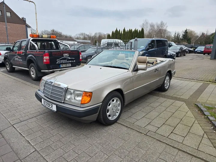 Mercedes-Benz E 320