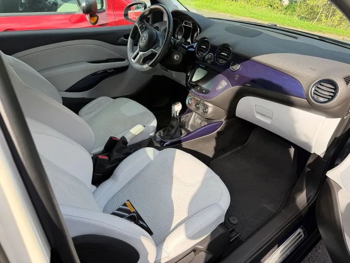 Opel Adam