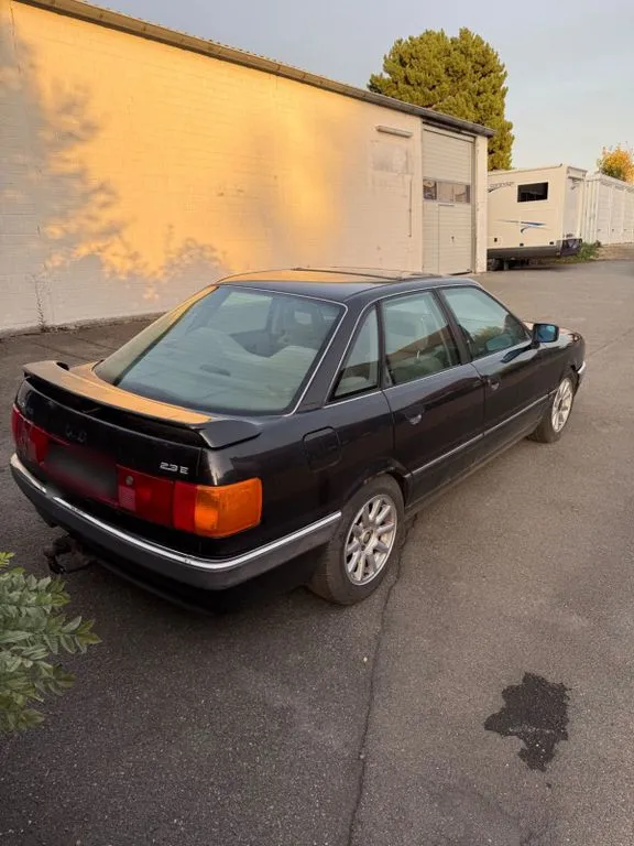 Audi 90