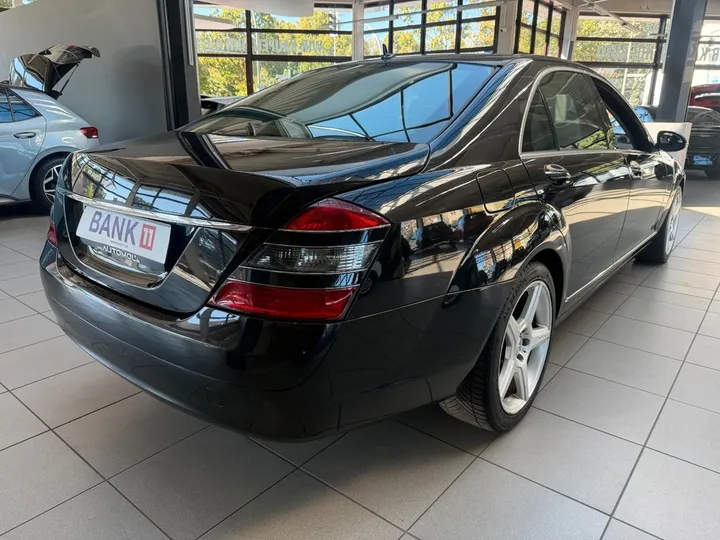 Mercedes-Benz S 320