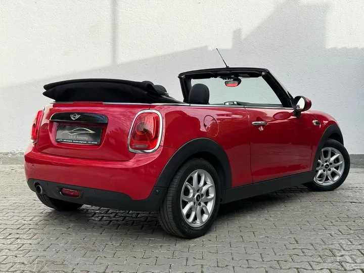 MINI Cooper Cabrio