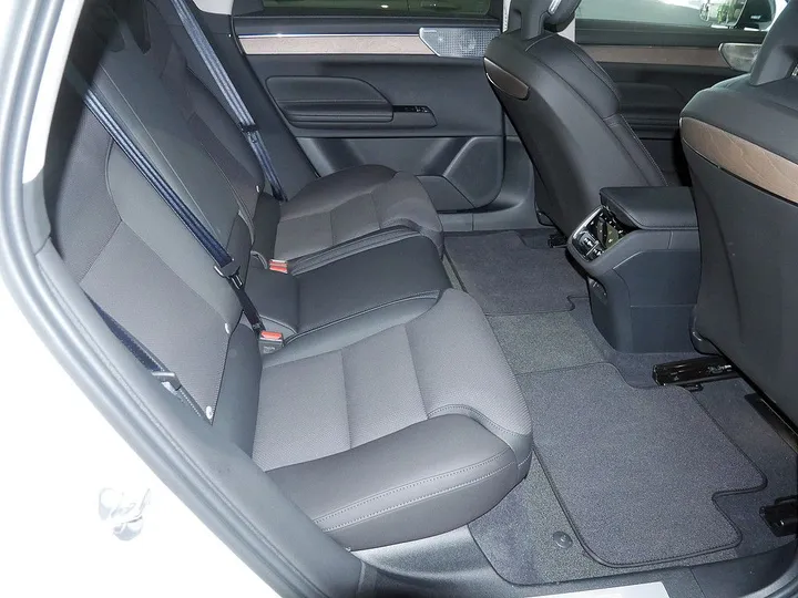 Volvo ES90