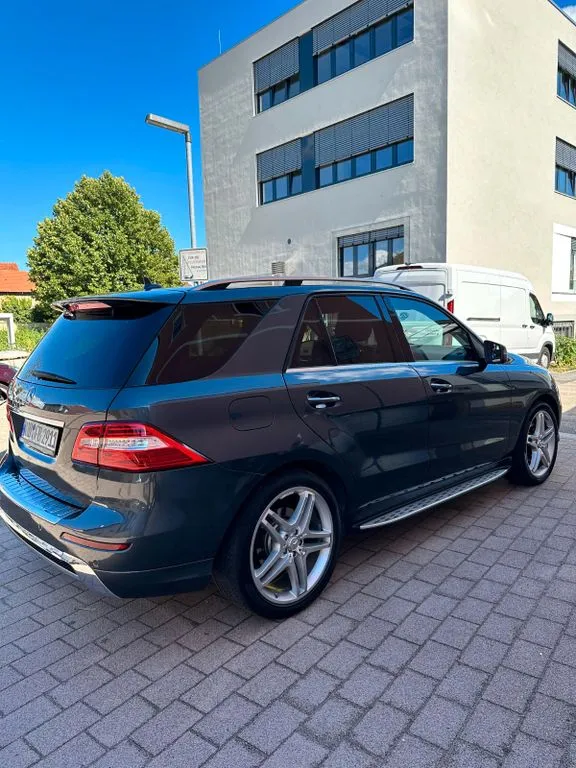 Mercedes-Benz ML 350