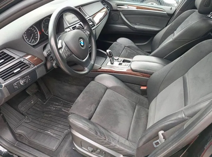 BMW 650
