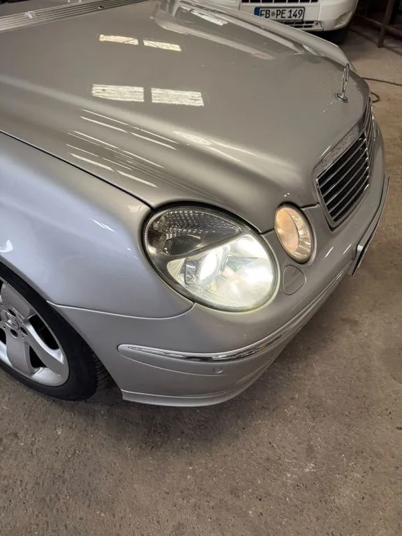 Mercedes-Benz E 320