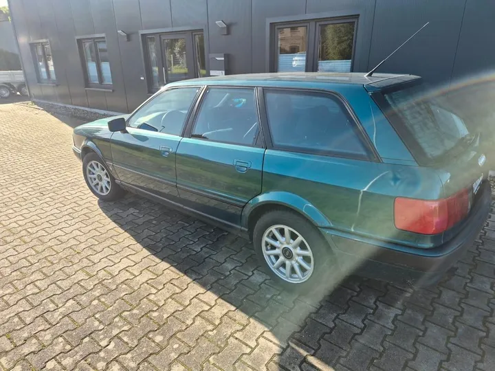 Audi 80