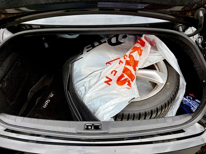 Infiniti Q60