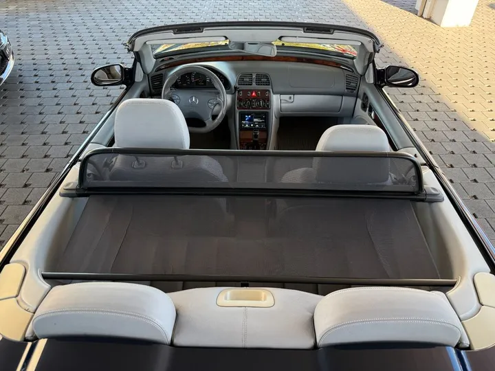 Mercedes-Benz CLK 230