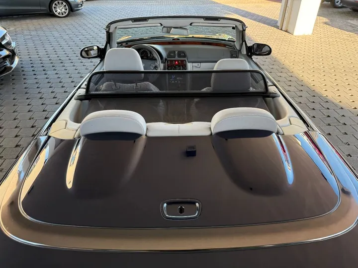 Mercedes-Benz CLK 230