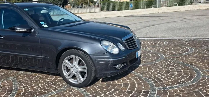 Mercedes-Benz E 280