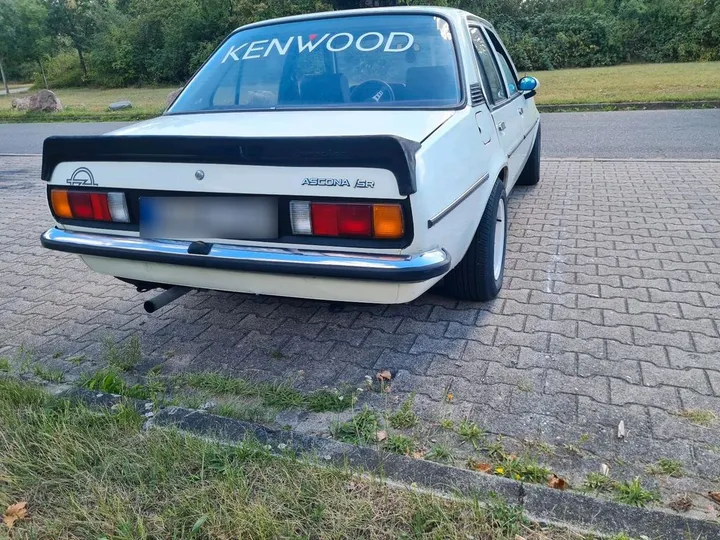 Opel Ascona